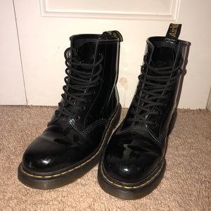 Doc Marten’s Women’s Lace Up Boots (Black)